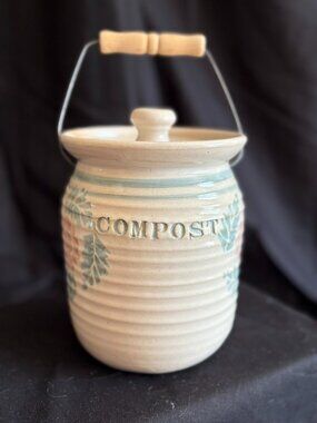 Vintage Sandi Dagg PEI Studio Pottery Compost Crock with Lid